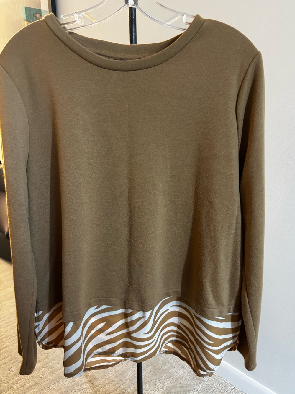 Ann Taylor Cream and Tan Crewneck Sweater with Zebra Hem